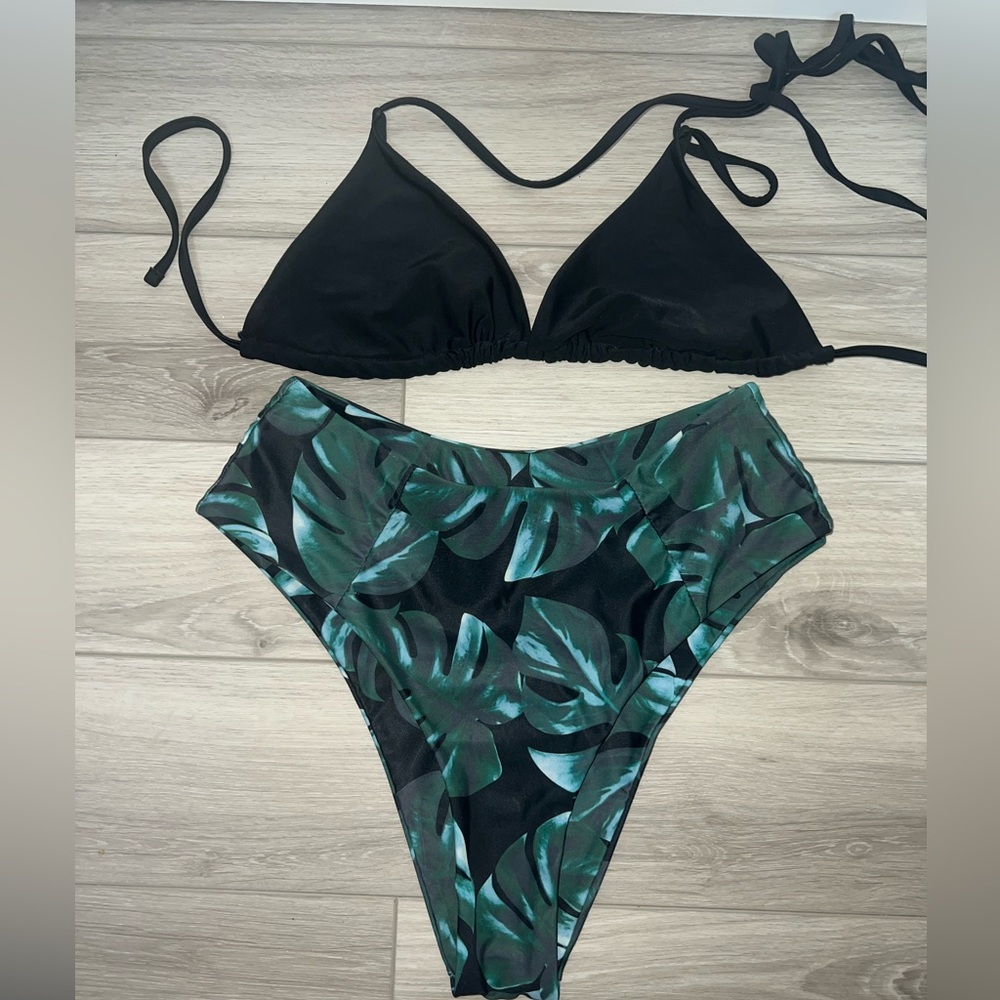 Dark bikini
